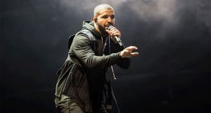 Ο Drake διαφημίζει την Ελλάδα μέσα από το νέο του…