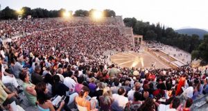 Το Φεστιβάλ Αθηνών και Επιδαύρου σήκωσε -και επίσημα- αυλαία