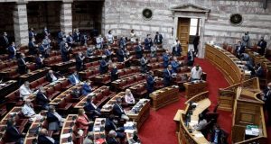 Σήμερα η ονομαστική ψηφοφορία για το άρθρο 2 της συμφωνίας…