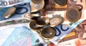 Επίδομα 534 ευρώ: Ποιοι θα πληρωθούν σήμερα