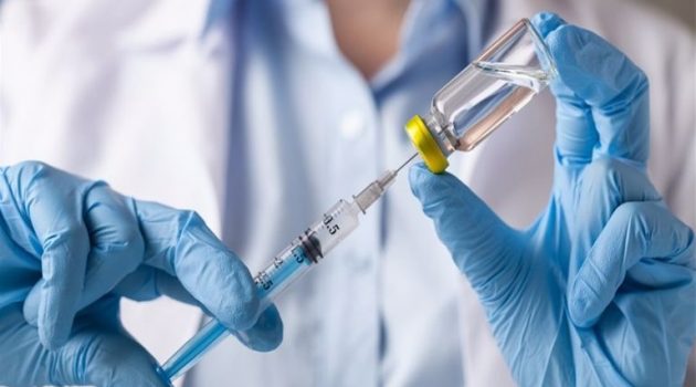 Βρετανία: Δοκιμές εμβολίων σε άτομα που θα εκτεθούν εσκεμμένα στον κορωνοϊό