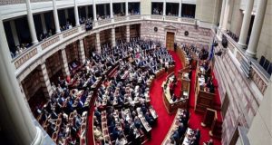 Βουλή: Υπερψηφίστηκαν τα μέτρα στήριξης για τους πληγέντες από τον…