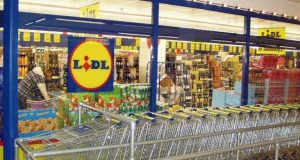 Lidl: 500 προσλήψεις και δημιουργία δύο νέων καταστημάτων