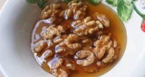 Καρύδια με μέλι: «Θαυματουργή» φυσική θεραπεία