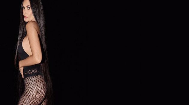 Ντέμι Μουρ: «Φωτιά» στα 57 της με εσώρουχα της Ριάνα! (Video – Photos)