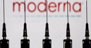 Moderna: Αίτημα για πλήρη έγκριση του εμβολίου για ηλικίες άνω…