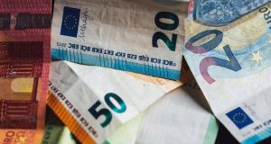 Επίδομα: Ποιοι είναι οι δικαιούχοι των 800 ευρώ – Πότε…