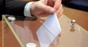Αυτοδιοίκηση – Νέος εκλογικός νόμος: Εκλογή από τον πρώτο γύρο…