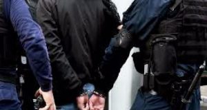 Πάτρα: Μία σύλληψη ενός υγειονομικού υπεύθυνου και δύο συλλήψεις για…
