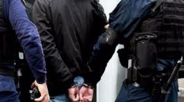 Πάτρα: Μία σύλληψη ενός υγειονομικού υπεύθυνου και δύο συλλήψεις για κλοπή