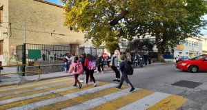 Αγρίνιο: Το λειτούργημα των σχολικών τροχονόμων (Photos)