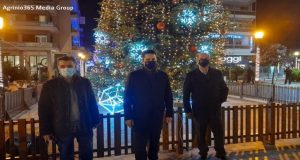 Αγρίνιο: Χωρίς κόσμο το άναμμα του Χριστουγεννιάτικου δέντρου (Photos)