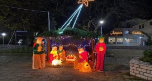 Ο Δήμος Θέρμου σε… Χριστουγεννιάτικο κλίμα – Οι ευχές Κωνσταντάρα…