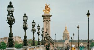 «Μνημεία» του Παρισιού, ήρωες της ποπ κουλτούρας