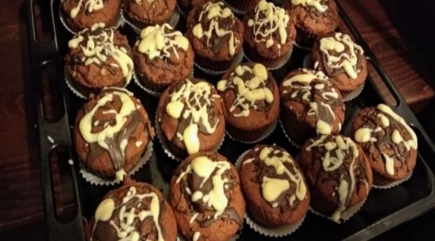 Αφράτα muffins βρώμης – αμυγδάλου