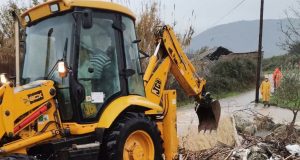 Αγρίνιο: Εκκένωση σπιτιών στη Μεσάριστα – Διακοπή κυκλοφορίας στον Άνω…