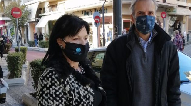 Αγρίνιο: Σαλμά, Κωστίκογλου και Σωτηροπούλου σε εμπορικά καταστήματα (Photo)