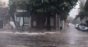 Αλεξανδρούπολη: Εγκλωβισμένοι λόγω ισχυρής βροχής μαθητές και εκπαιδευτικοί σε δημοτικό…
