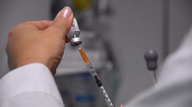 Έρευνα – Κορωνοϊός: Ακόμα και εμβολιασμένοι μπορεί να κολλήσουν
