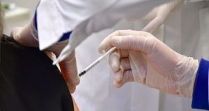 Θεοδωρίδου: «Πρόωρο να μιλάμε για τον εμβολιασμό σε παιδιά κάτω…