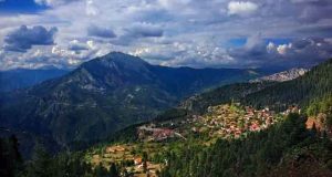Κρυονερία & Άνω Χώρα: Δυο «καταπράσινα» χωριά στην Ορεινή Ναυπακτία…