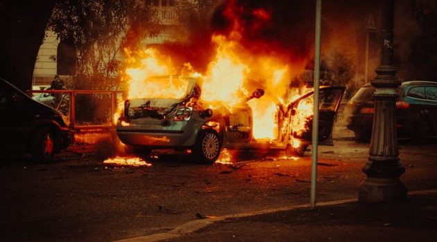 Κάηκε αυτοκίνητο στην Ιόνια στο ύψος του Μεσολογγίου