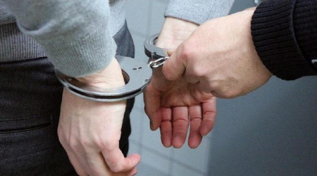 Μεσολόγγι: Συνελήφθη για παράνομη μεταφορά αλλοδαπών