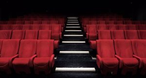 Σεξουαλική παρενόχληση στο θέατρο: Κατατέθηκε η πρώτη μήνυση – Αρχίζει…