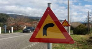 Δήμος Ναυπακτίας: Εργασίες αντικατάστασης των πινακίδων σήμανσης (Photos)