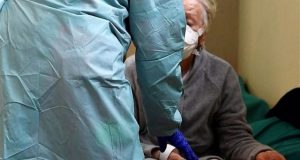 Μεσολόγγι: Ηλικιωμένος έμεινε μόνος του στην κλινική Covid για τρεις…