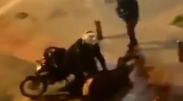 Η σύλληψη της 18χρονης Ναυπάκτιας στη Νέα Σμύρνη (Video)