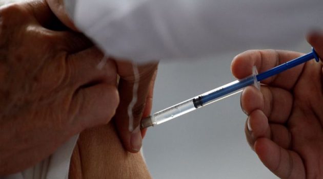 Εμβόλιο AstraZeneca: Σήμερα η γνωμοδότηση της Εθνικής Επιτροπής Εμβολιασμών