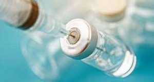 Εμβόλιο: Ποιοι θα χρειαστούν 3η δόση Pfizer/BioNTech και Moderna