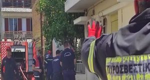 Πάτρα: Νεκρή γυναίκα μετά από φωτιά σε διαμέρισμα (Videos)