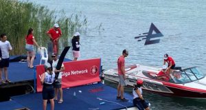 Στη Λίμνη Στράτου τα Πανελλήνια Πρωταθλήματα Θαλάσσιου Σκι 2022