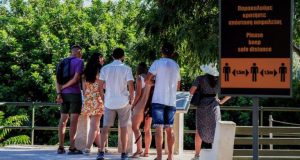 «Χαστούκι» από Γερμανία: Συστήνει την αποφυγή ταξιδιών στην Ελλάδα
