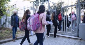 Κορωνοϊός: Τι αλλάζει στα σχολεία μετά το Πάσχα