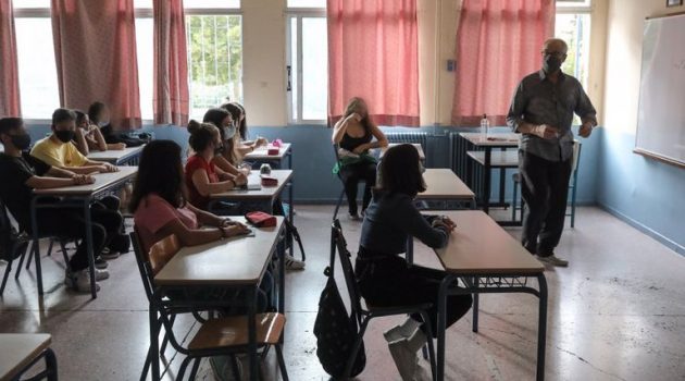 Κορωνοϊός: «Φουντώνουν» τα κρούσματα σε μαθητές στα Χανιά, έκλεισε τμήμα δημοτικού σχολείου