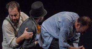 «Η Πανούκλα» του Αλμπέρ Καμύ στο Θέατρο 104