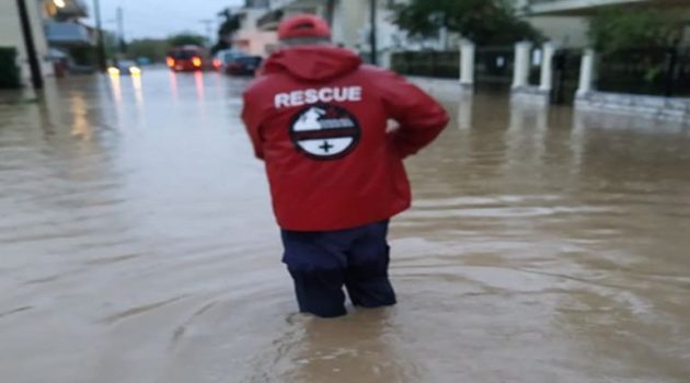 Μεσολόγγι: Επιχείρηση της Ε.Ο.Ε.Δ. στα πλημμυρικά φαινόμενα (Photos)