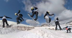 Αγώνες στην Ολλανδία για τη χιονοσανίδα, προετοιμασία στη Σλοβενία για…