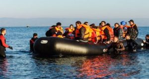 Στην Καλαμάτα σώοι 69 Μετανάστες – Το σκάφος τους βούλιαξε…