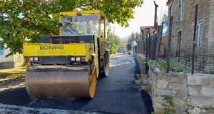 Αγρίνιο: Σε εξέλιξη το έργο ασφαλτόστρωσης δρόμων σε Δημοτικές Ενότητες (Photos)