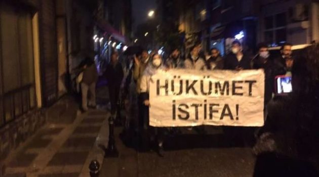 Δεύτερη ημέρα ταραχών στην Τουρκία: «Ερντογάν παραιτήσου» φωνάζουν διαδηλωτές