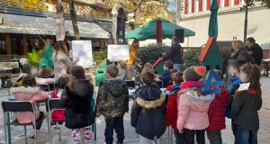 Αγρίνιο – Πλατεία Παναγοπούλου: Στολίζοντας το «Δέντρο της Αγάπης» (Photos)