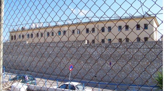 Για πρώτη φορά μεταγωγή τρανς κρατουμένων στις γυναικείες φυλακές Κορυδαλλού
