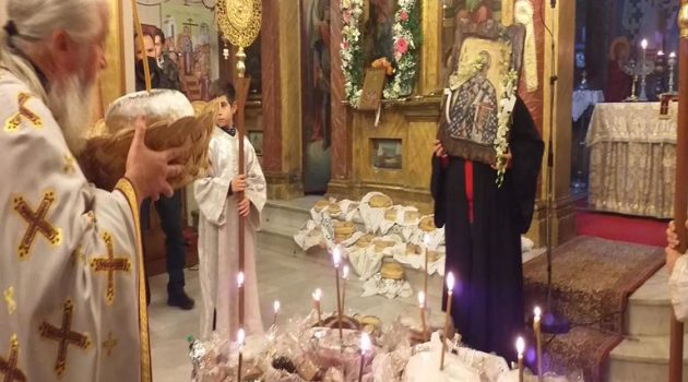 Λιτάνευση της Εικόνας του Αγίου Νικολάου Καλυβίων παραμονή της Εορτής του (Photos)
