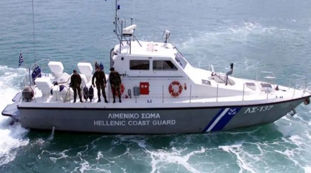 Έντεκα οι νεκροί από το ναυάγιο στα Αντικύθηρα – Μεγάλη επιχείρηση από το Λιμενικό (Video)