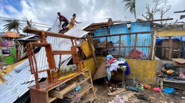 Φιλιππίνες: Πάνω από 400 νεκροί ο τραγικός απολογισμός από τον τυφώνα Ράι