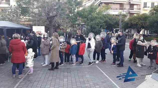 Αγρίνιο: «Πλημμύρισε» από παιδικά χαμόγελα η Πλατεία στη γιορτή της «Ακτίνας Εθελοντισμού» (Photos)